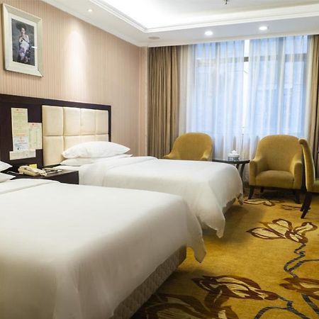 Vienna Hotel Lufeng Peopole Road Exterior photo